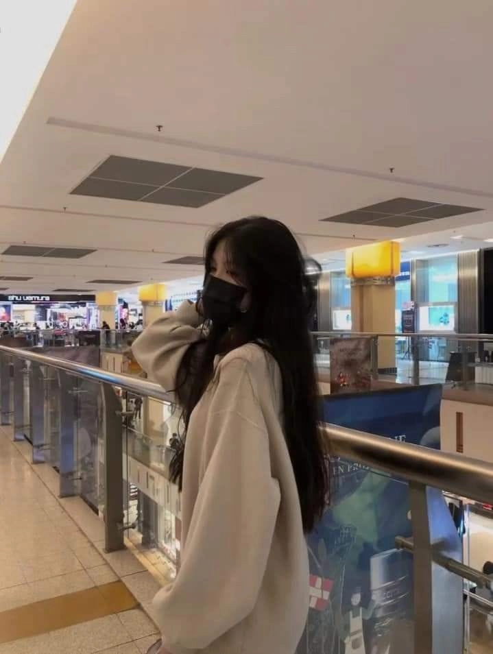 Gái xinh đeo khẩu trang - Vẻ đẹp bí ẩn sau lớp khẩu trang