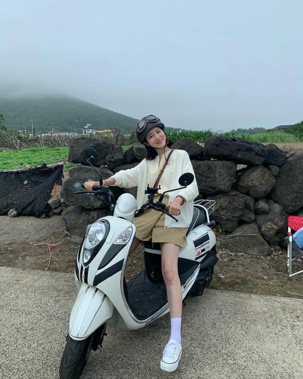 Khoảnh khắc mạnh mẽ của con gái đi xe mô tô