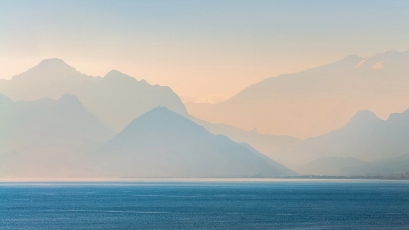 Một mẫu hình nền cảnh biển đẹp và yên bình