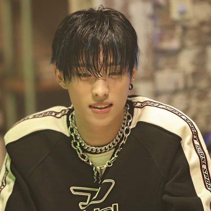 Mẫu hình nền idol kpop cho điện thoại full HD