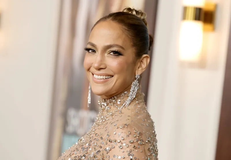 JLo và chiếc váy xanh Versace huyền thoại