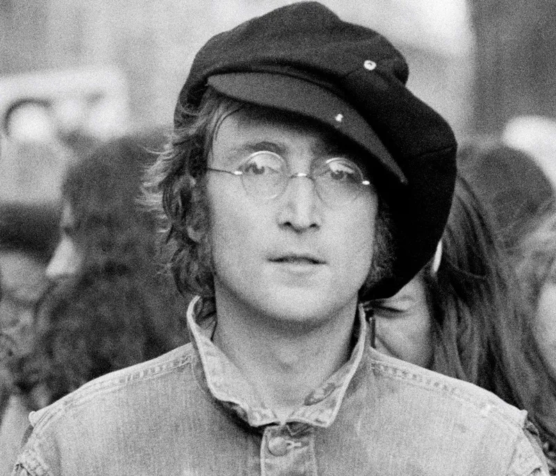 Top hình ảnh để đời của John lennon - Huyền thoại của thế giới