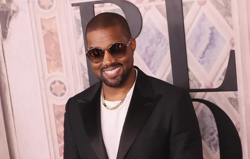 Những ca khúc làm nên tên tuổi - Kanye West songs