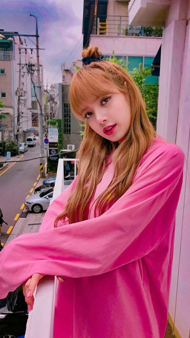 Khoảnh khắc đời thường của lisa mới nhất