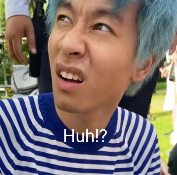 Khi thế giới mờ đi với meme Mr. Krabs bối rối