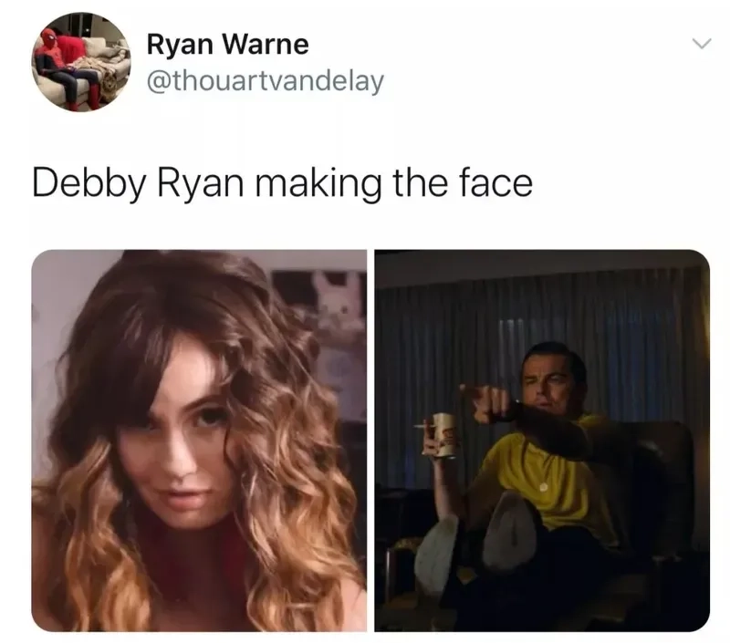 Meme Debby Ryan khi bạn ngại ngùng