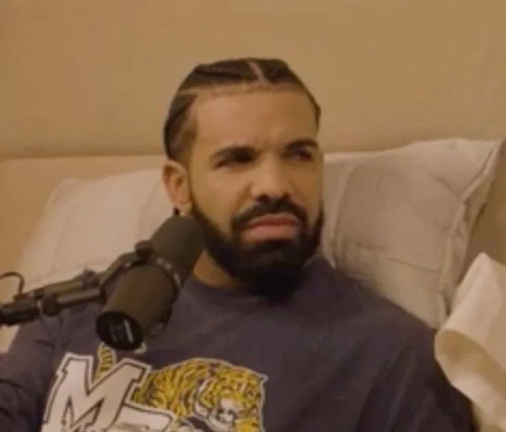 Thêm chữ vào template meme Drake