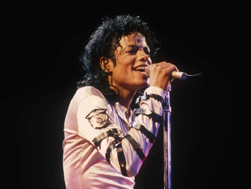 Nhìn lại cái chết của Michael Jackson