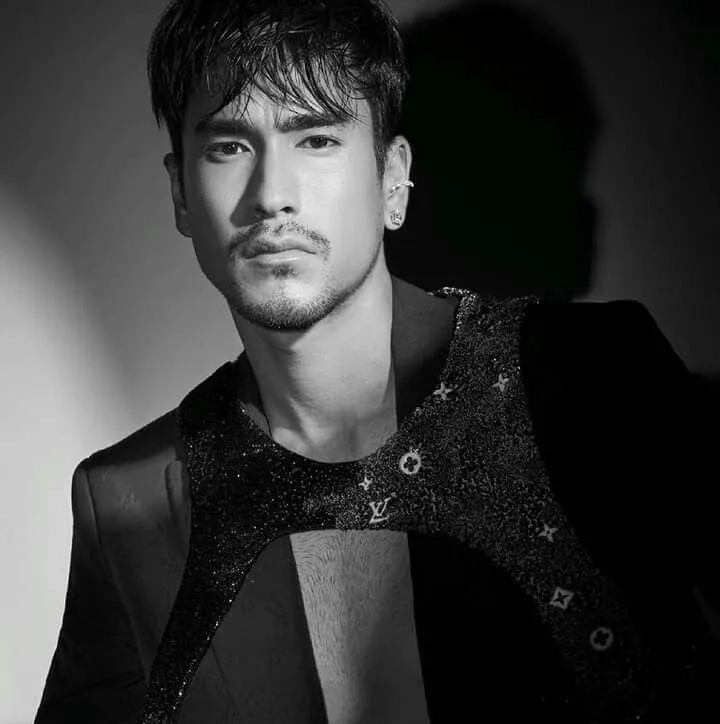 Những hình ảnh tình bể bình của Nadech và Yaya