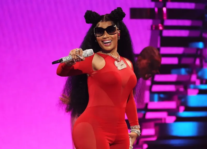 Nicki Minaj và kỷ nguyên Starships