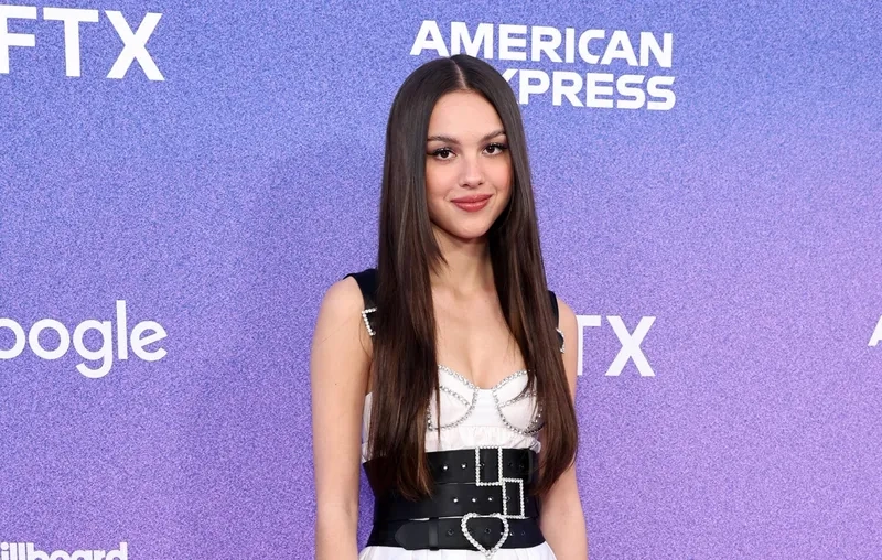 Olivia Rodrigo và những cảm xúc trong ca khúc Happier