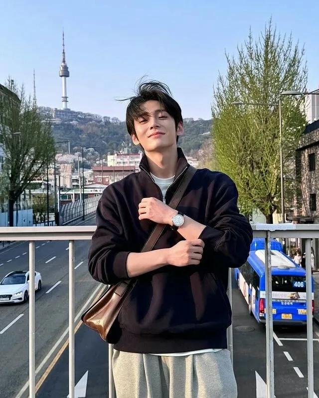 Năng động cùng phong cách streetwear