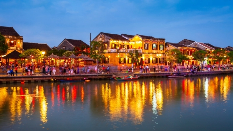 Phong cảnh Hội An trong một chiều hoàng hôn