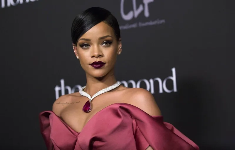 Rihanna trình diễn ca khúc man down rihanna đầy nội lực