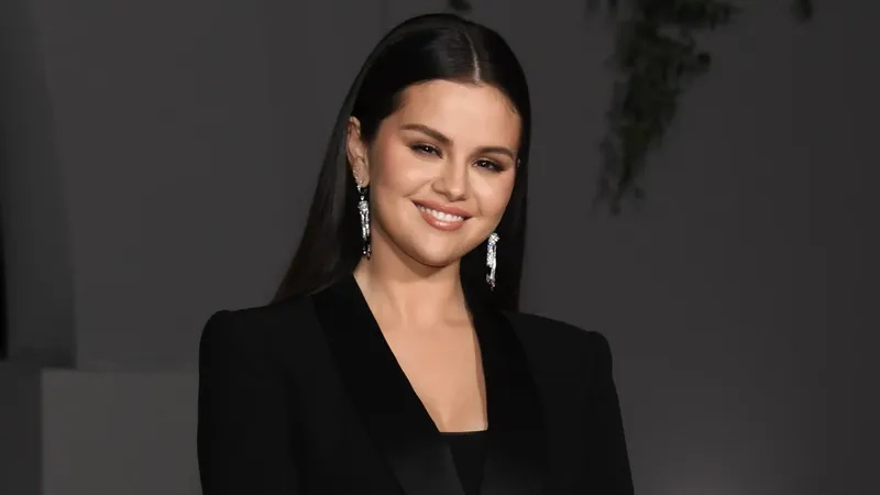 Một cảnh trong song selena gomez được yêu thích