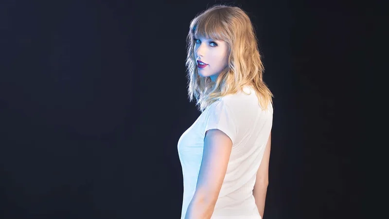 Ca khúc bất hủ của Taylor Swift