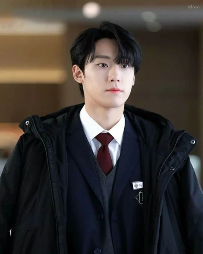 Một hot boy trường cấp 3 nổi bật