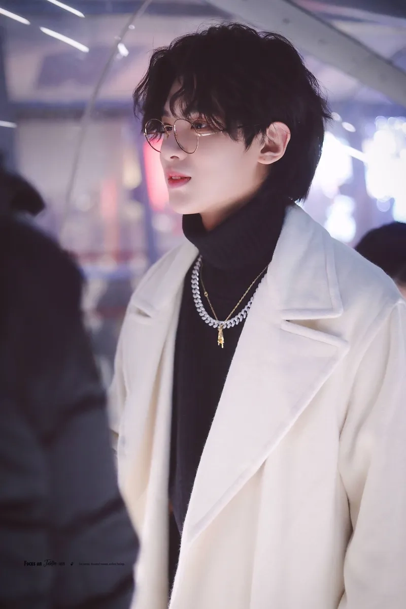 Ảnh trai đẹp thư sinh - Tổng hợp góc nghiêng thần thánh