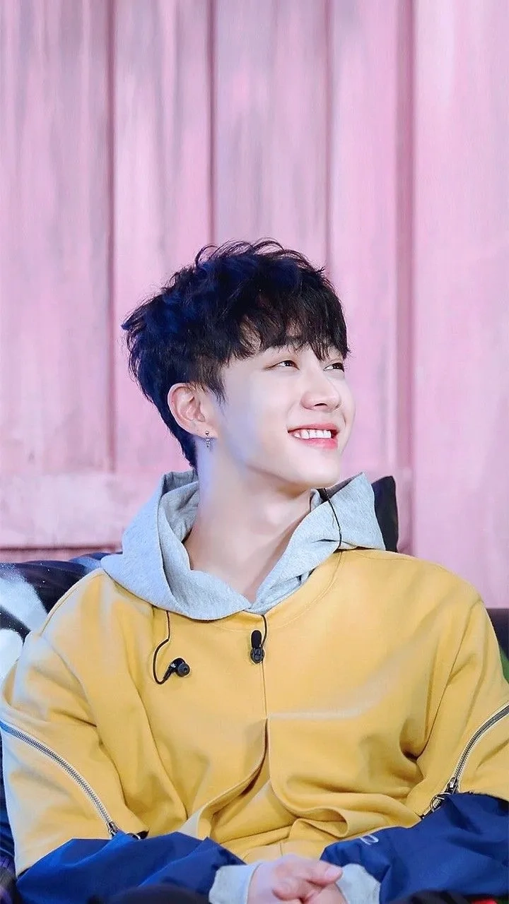 Nhan sắc của hot boy tiktok việt nam