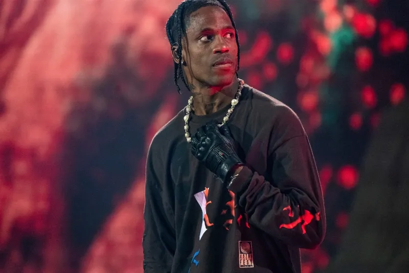 Travis Scott và phong cách thời trang đường phố