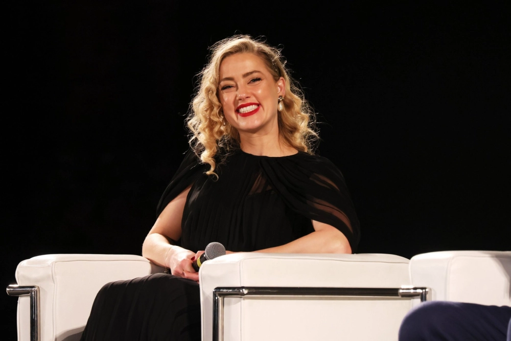 Chân dung nữ diễn viên Amber Heard
