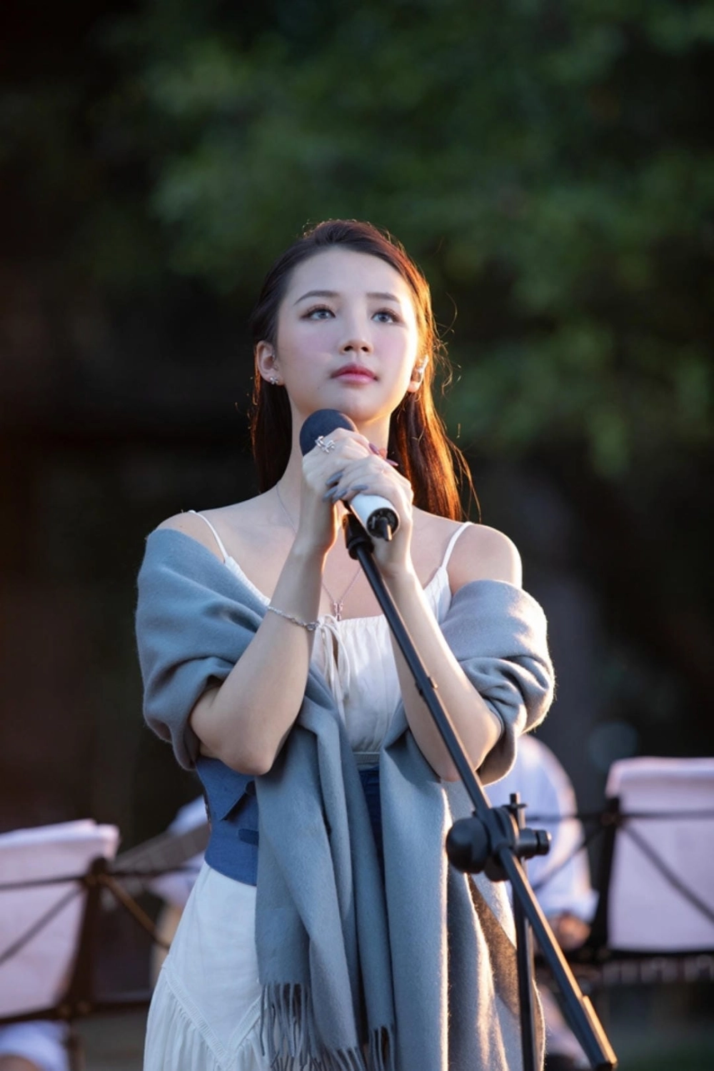 Top những hình ảnh AMEE với phong cách 'nàng thơ'