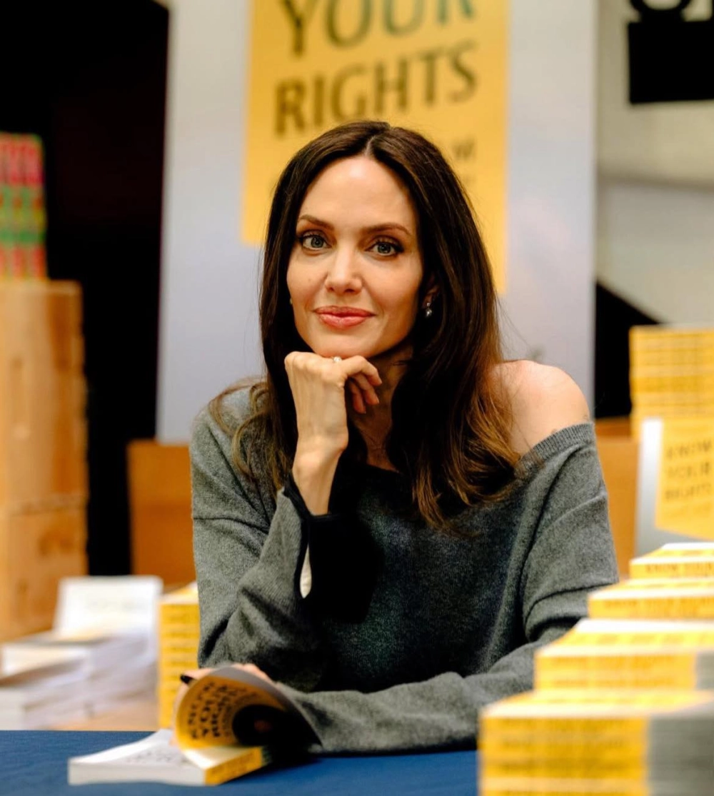 Cặp đôi vàng Hollywood Angelina Jolie Brad Pitt