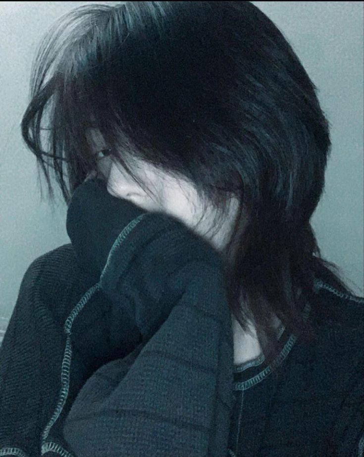 Mẫu avatar người thật che mặt đầy bí ẩn và nghệ thuật