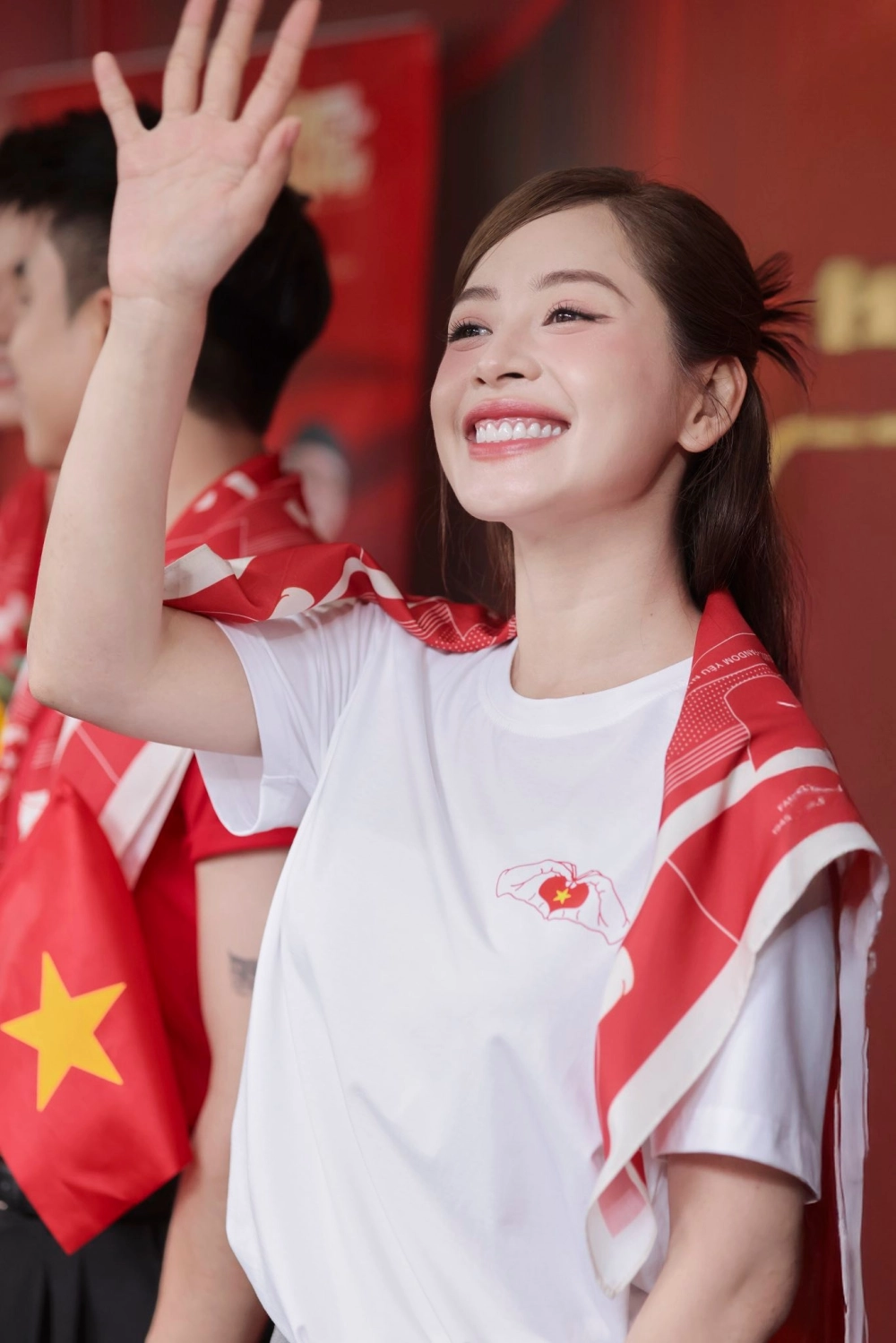 Giai điệu da diết từ lời bài hát chi pu anh ơi ở lại
