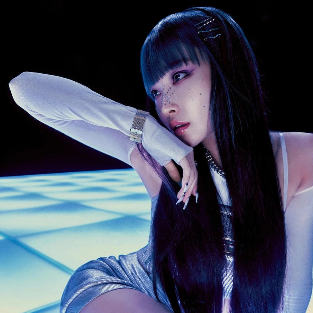 Chung Ha tỏa sáng trên sân khấu với ca khúc 