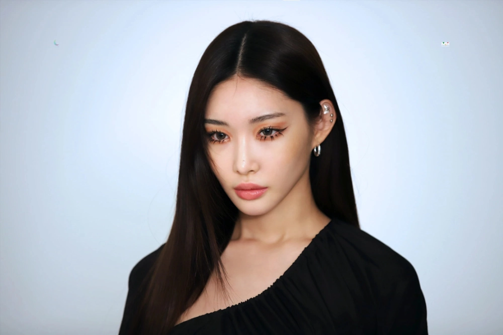 Thần thái đỉnh cao trong Chung Ha Snapping