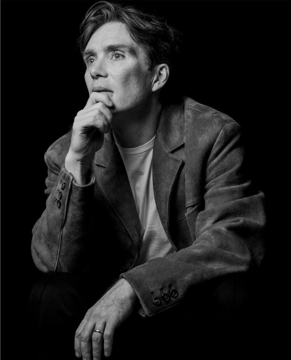 Cận cảnh đôi Cillian Murphy mắt xanh