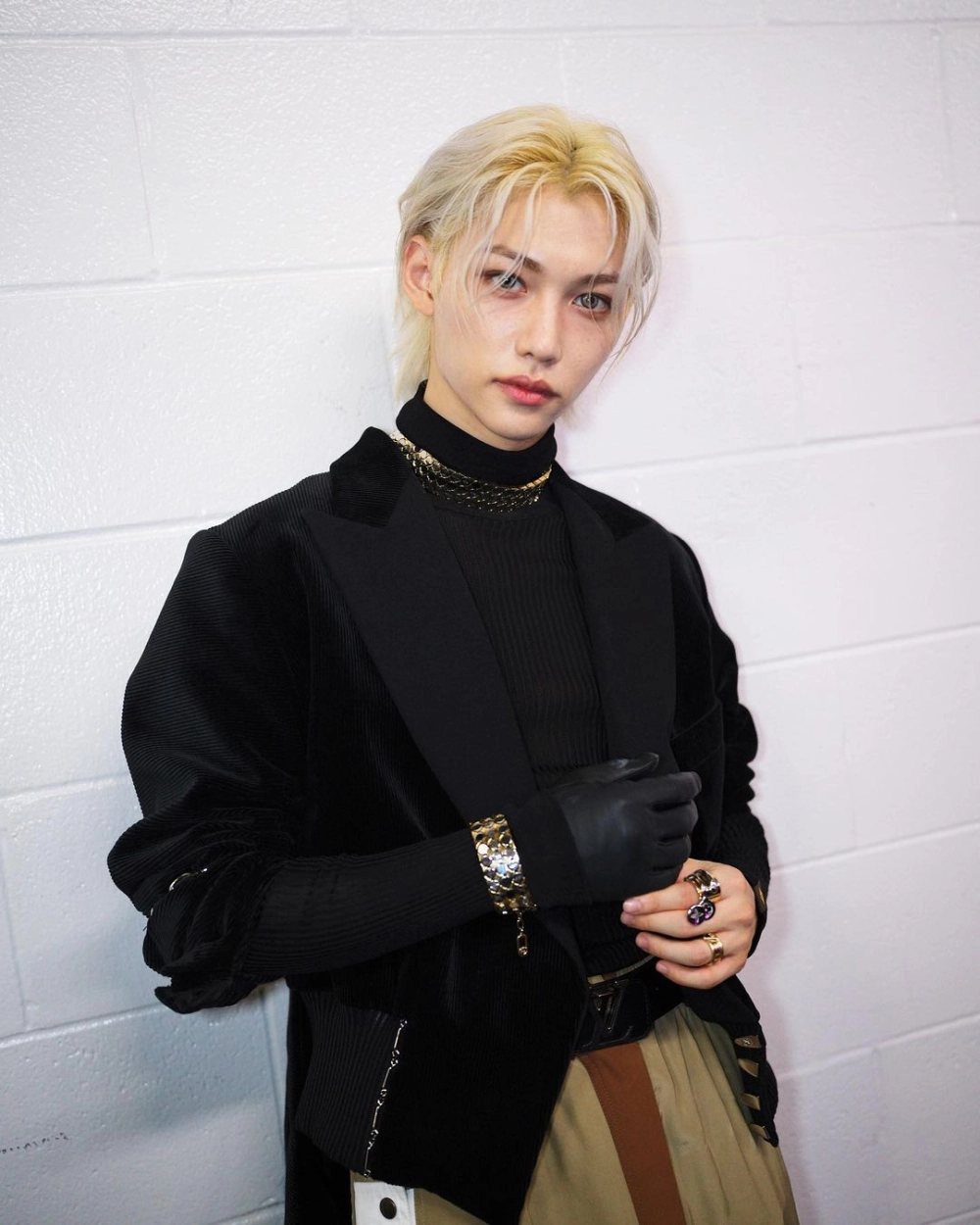 Visual cận mặt không tì vết của Lee Felix
