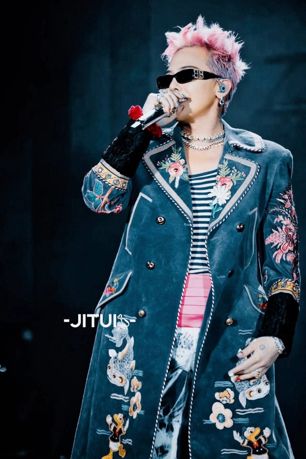 Hình ảnh G-Dragon mới nhất tại sự kiện