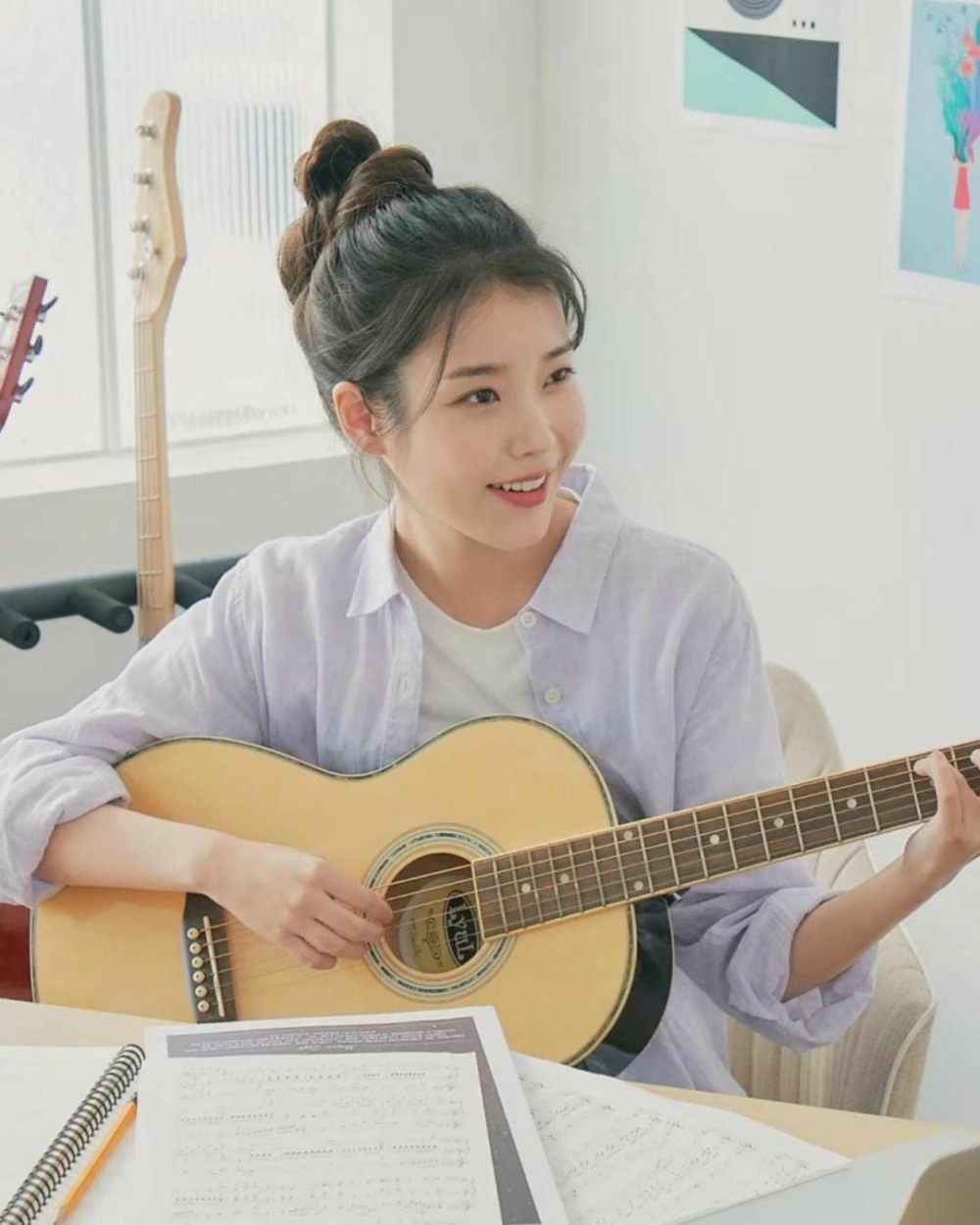 Khoảnh khắc chill cùng cây đàn, khởi đầu cho việc học chơi guitar