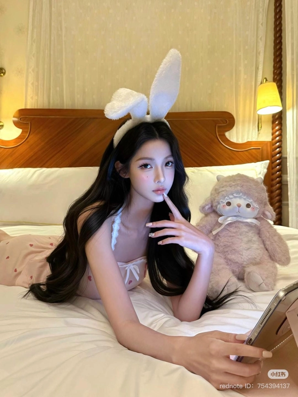 Gái đẹp đồ ngủ tinh tế và hiện đại