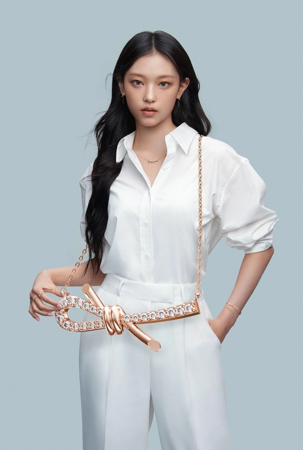 Tổng hợp hình ảnh Hanni và phong cách thời trang trẻ trung