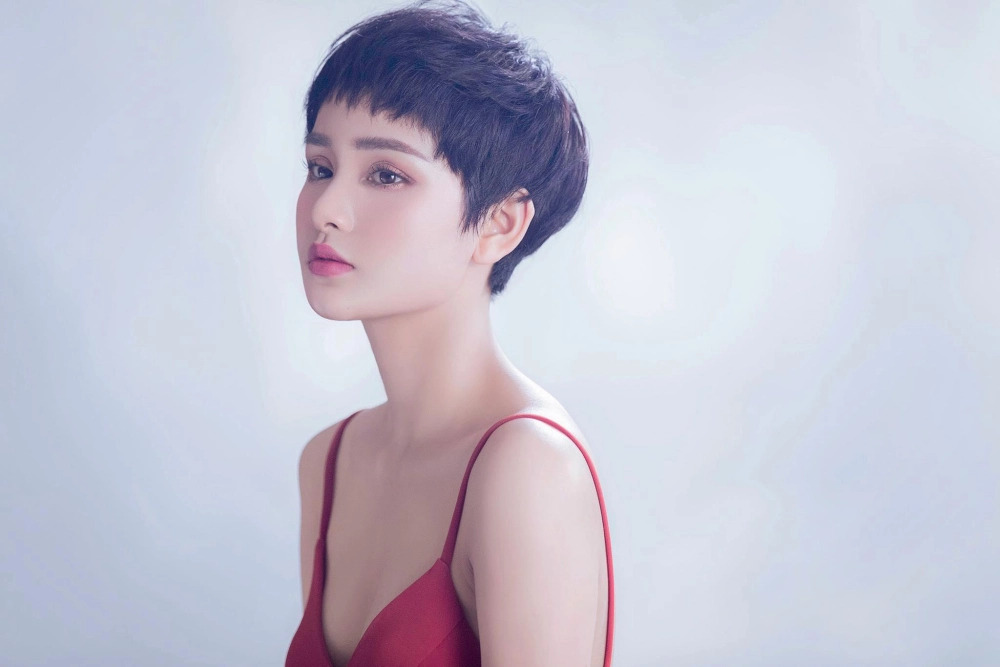 Nhan sắc xinh đẹp của Hiền Hồ