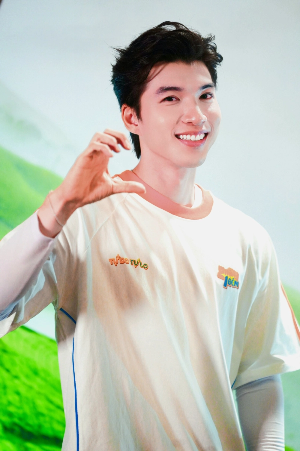 Tạo ngay một hieuthuhai playlist cho riêng bạn