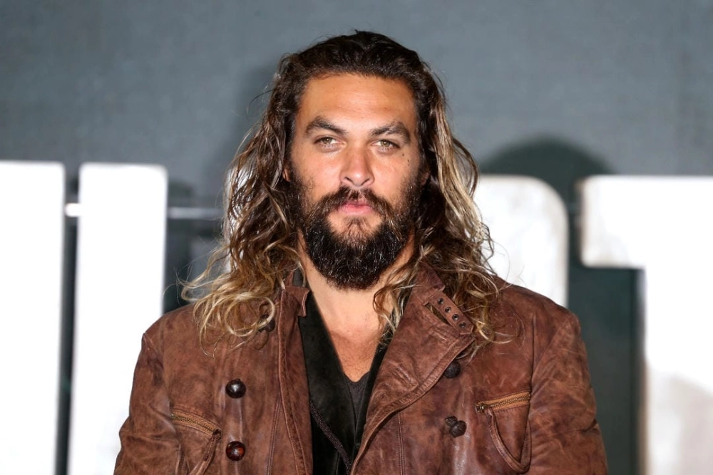 Loạt ảnh Jason Momoa với vẻ đẹp nam tính và lãng tử