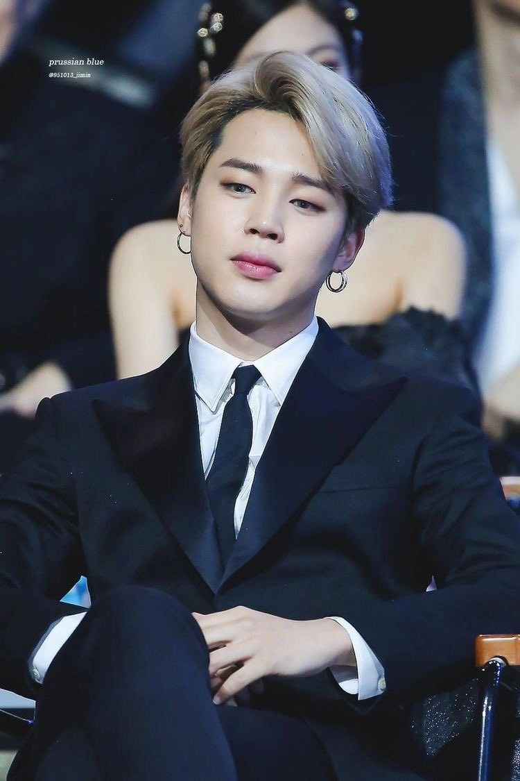Vũ đạo mạnh mẽ trong MV jimin set me free pt 2