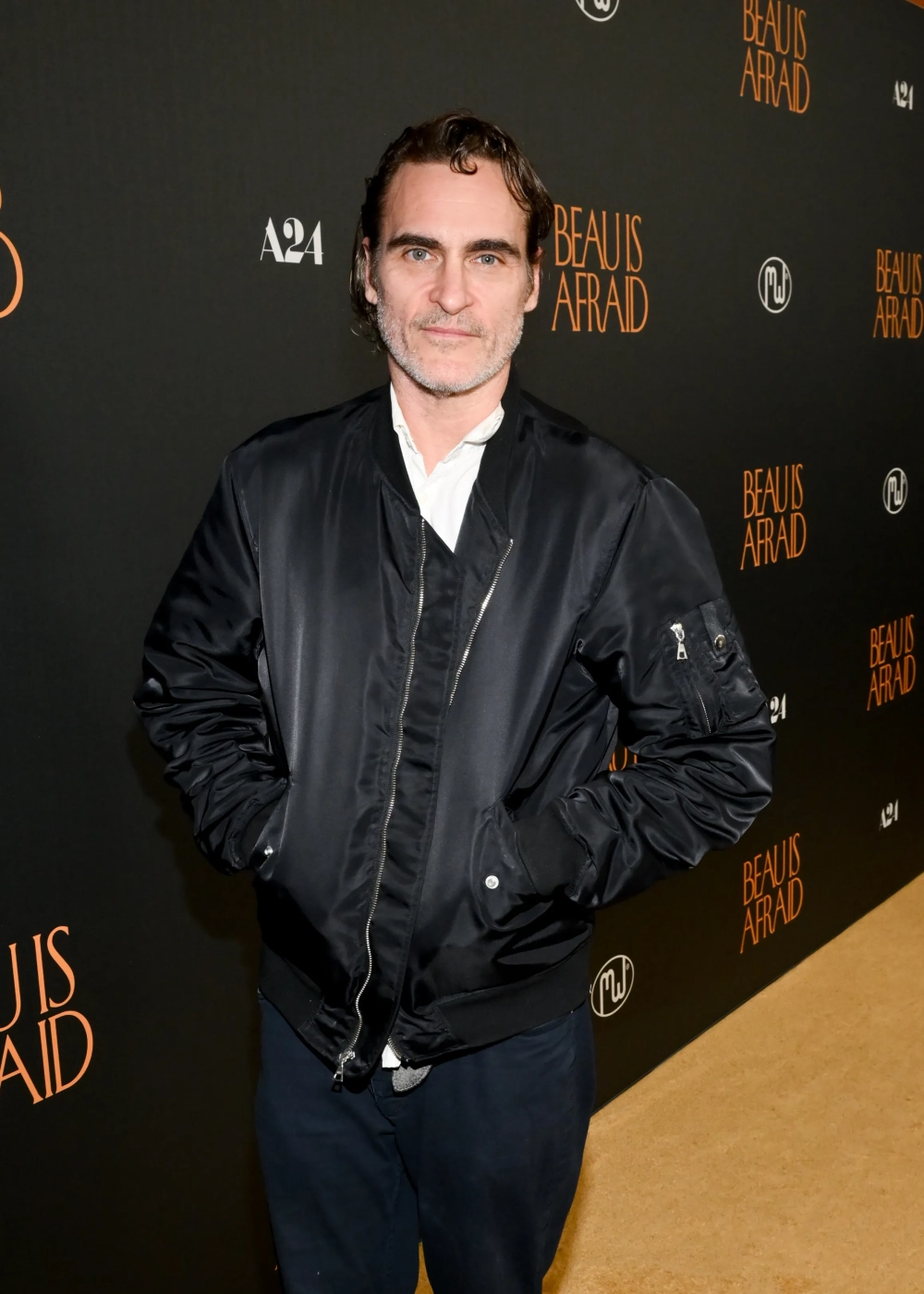Vẻ lịch lãm của Joaquin Phoenix trên thảm đỏ