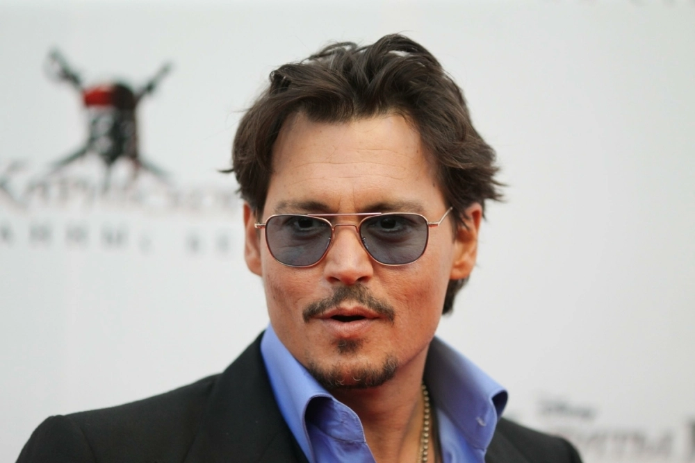 Johnny Depp trên sân khấu cùng ban nhạc Hollywood Vampires