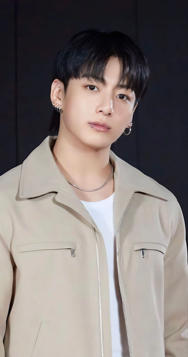 Jungkook lịch lãm cùng Calvin Klein