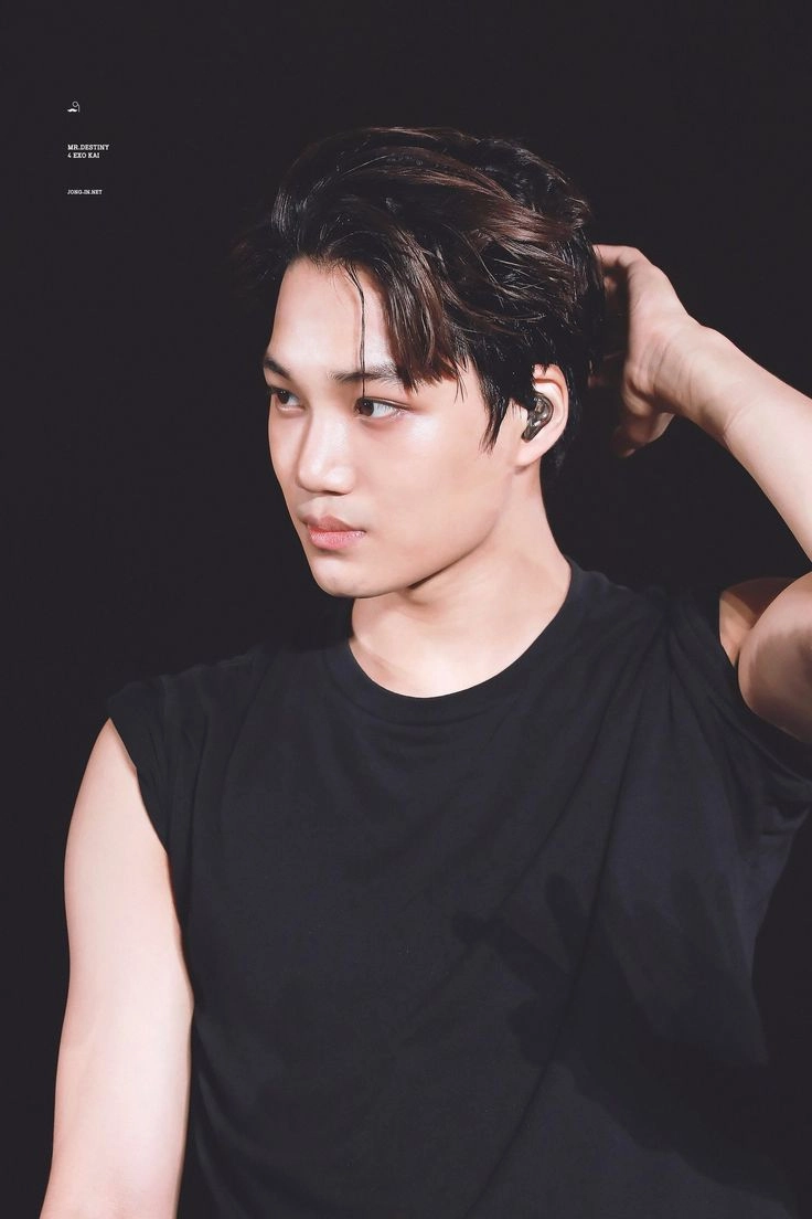 Kai sang trọng và đẳng cấp trong chiến dịch Kai Gucci