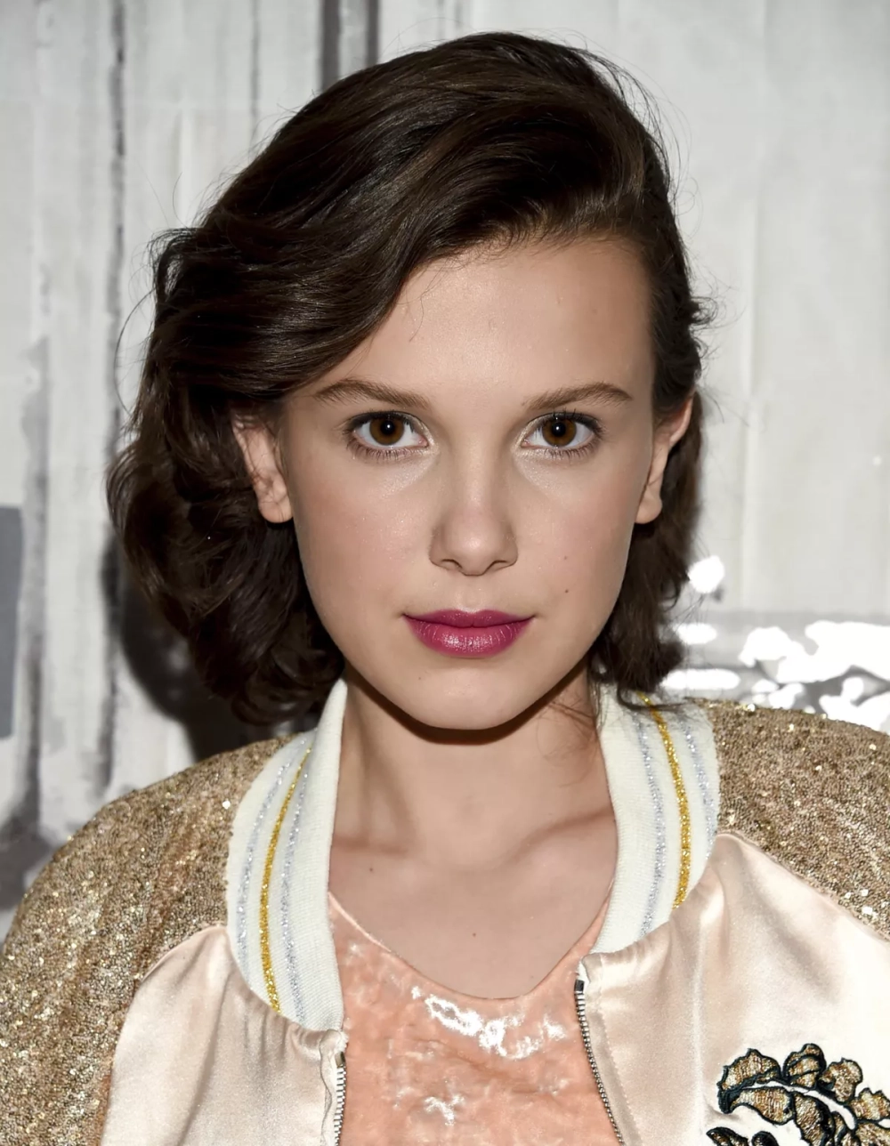 Jake Bongiovi và Millie Bobby Brown sánh đôi