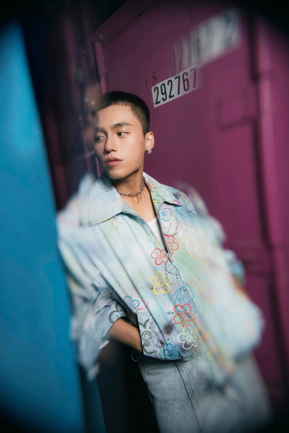 MONO trình diễn Waiting For You