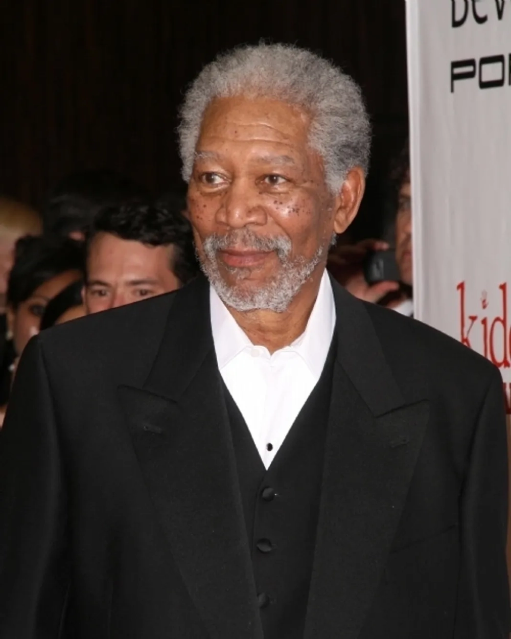 Morgan Freeman nhận giải thưởng Oscar