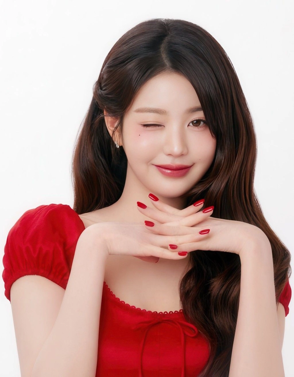 Nayeon tại sự kiện của Louis Vuitton