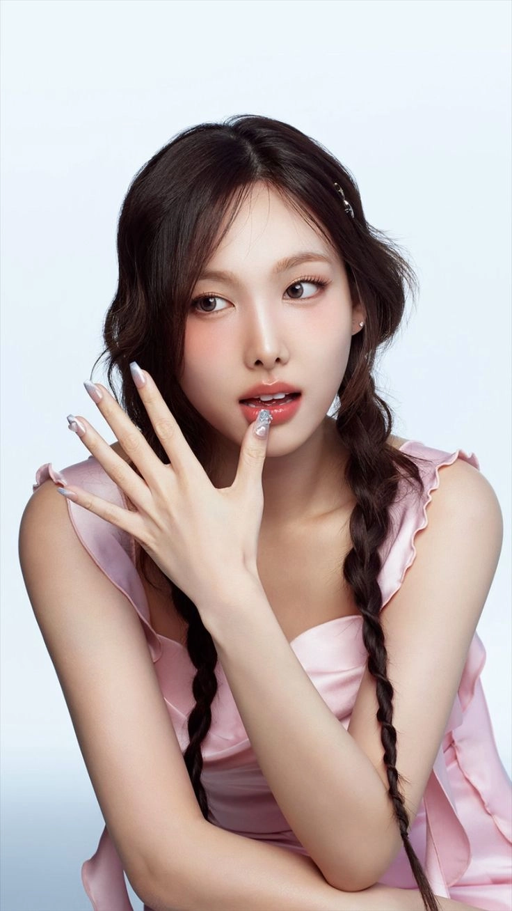 Hình ảnh concept cho album solo của Nayeon
